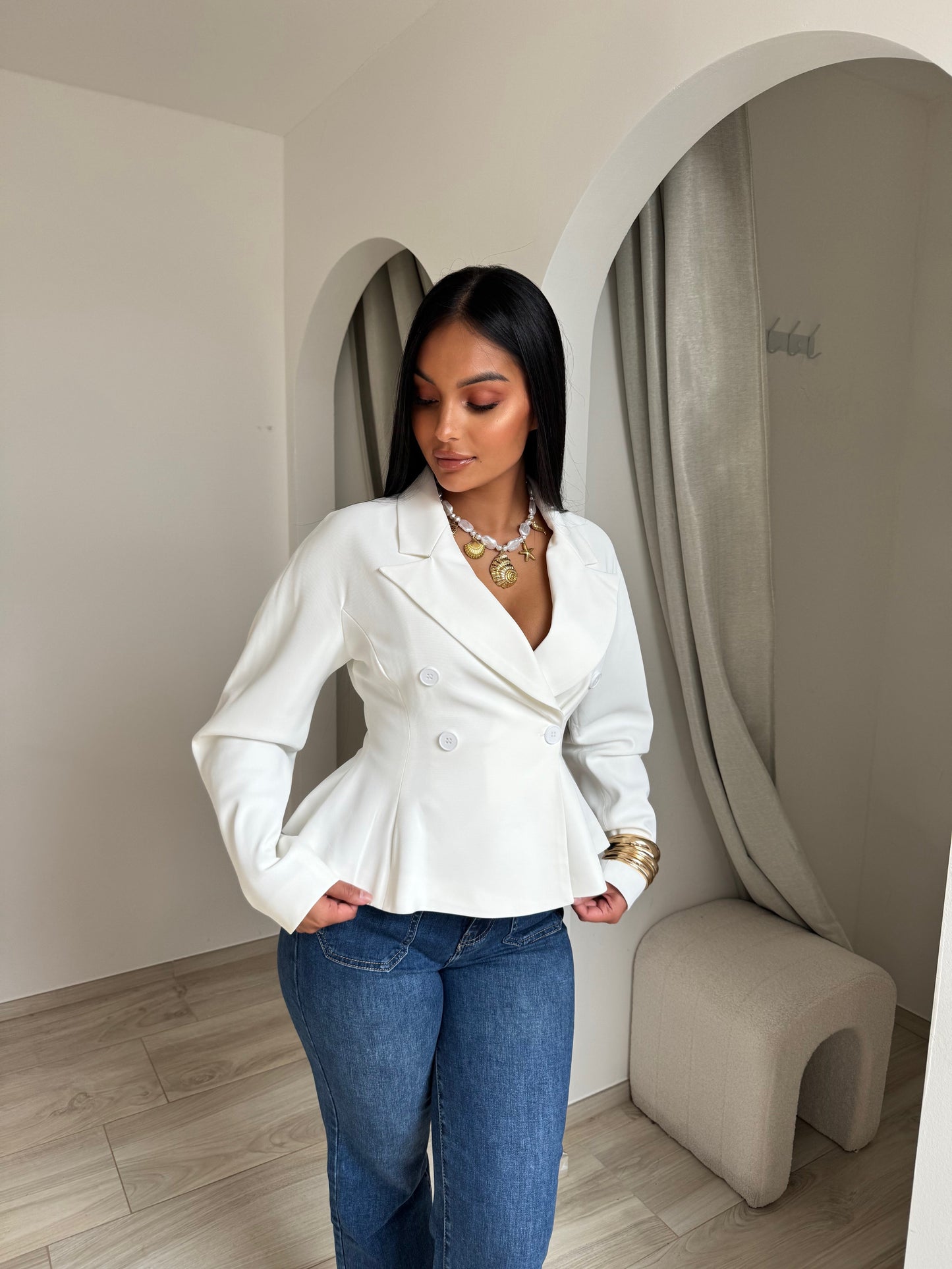 Blazer Aghata