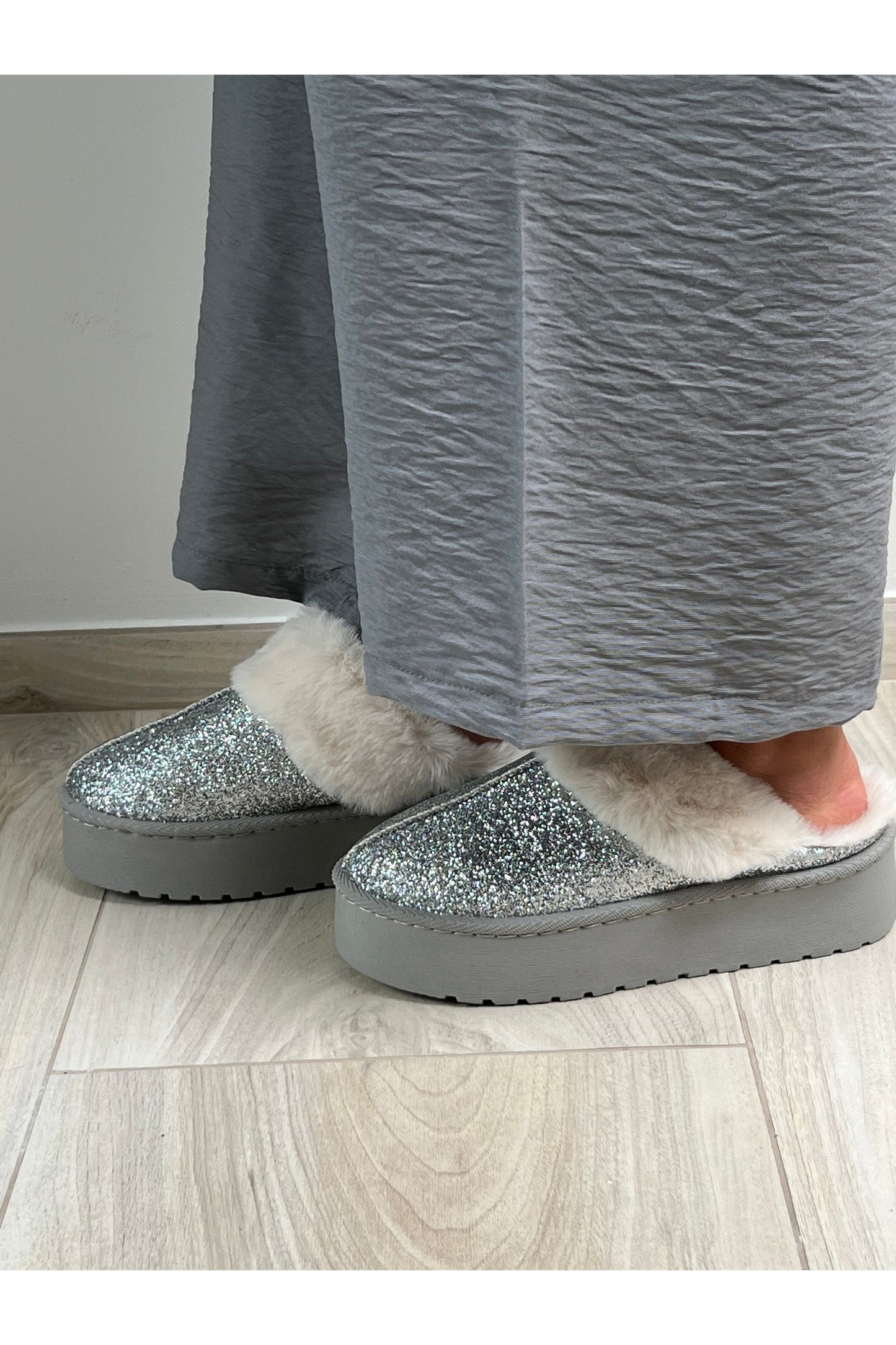 Uggy silver