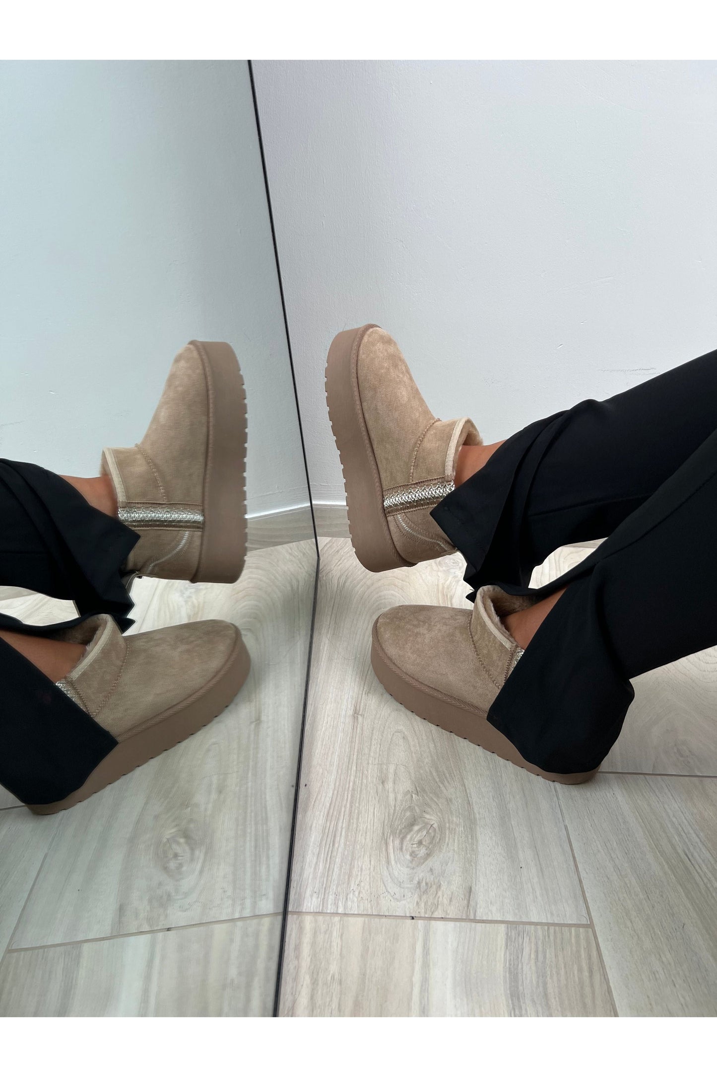 Uggy beige