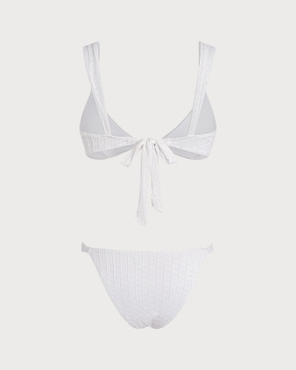 Conjunto de bikini con bralette de cuello en V y textura en color blanco